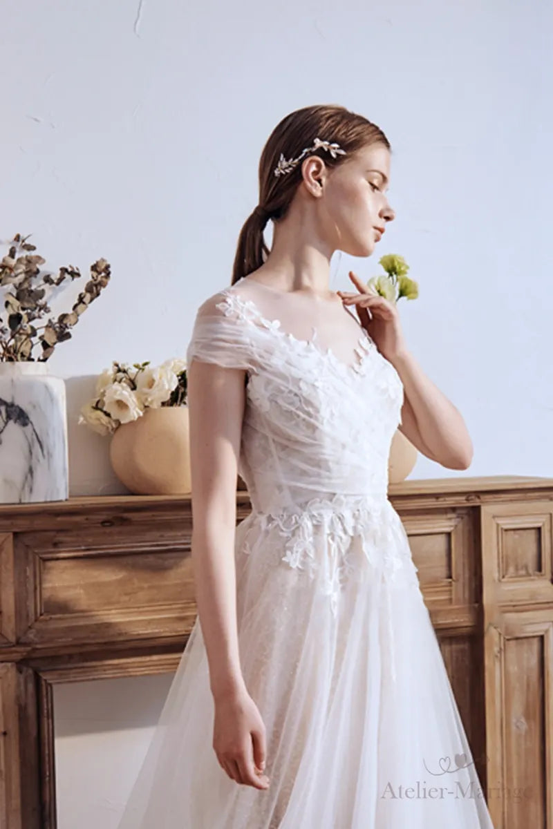 Robe de Mariée Champêtre Col Bateau Dentelle Bohème