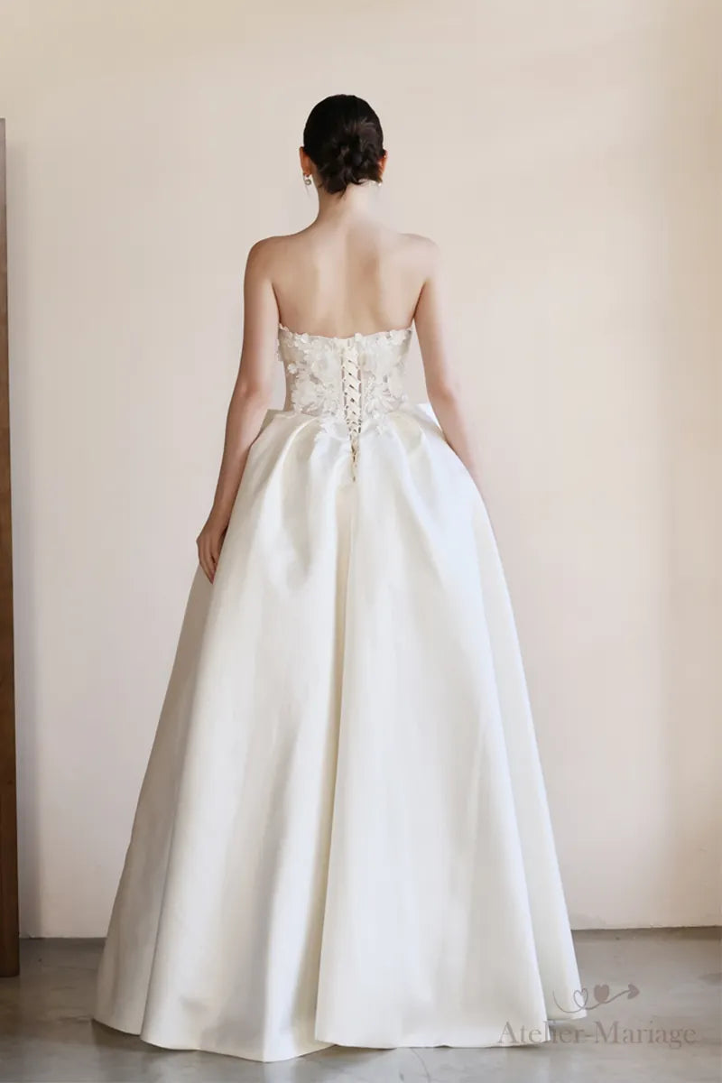 Robe de Mariée de Princesse Satin Bustier Dentelle