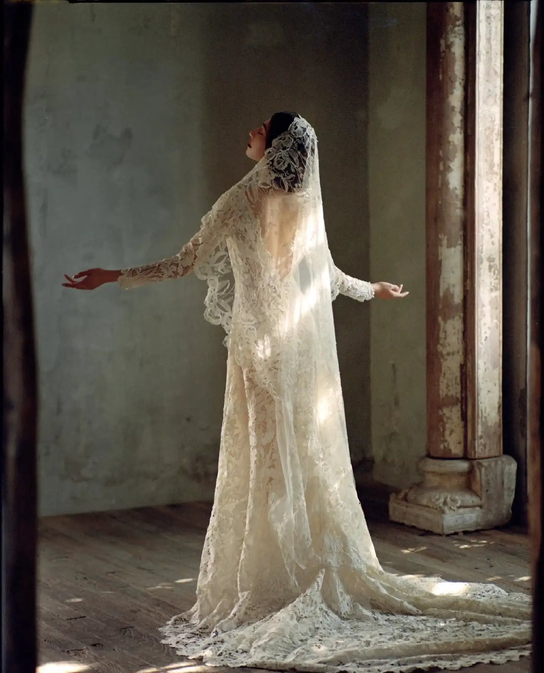 Robe de Mariée Manche Longue, Mi-Longue ou Courte ? Comment Choisir Selon Votre Style