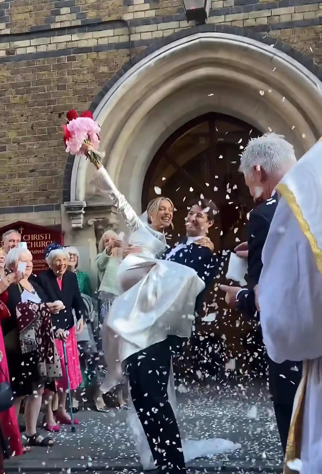 Mariage Printemps 2026 : Le syndrome de la « Mariée Violette » et comment sauver vos photos du froid