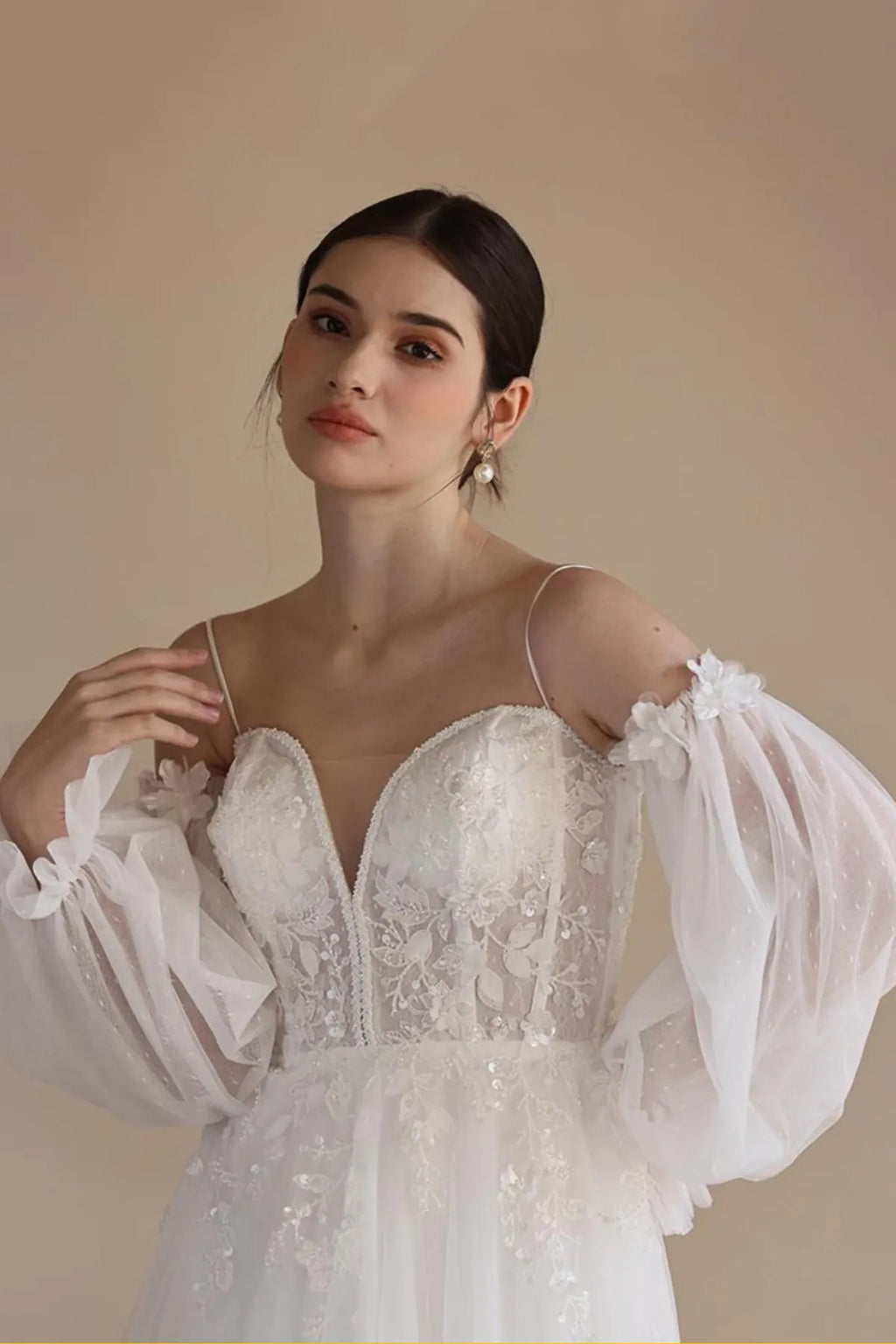 Manches amovibles romantiques double tulle plumetis fleurs 3D pour mariée