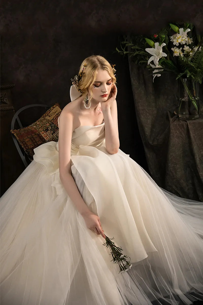 Robe Mariée Princesse Bustier Drapé Volants Tulle  - vue de face