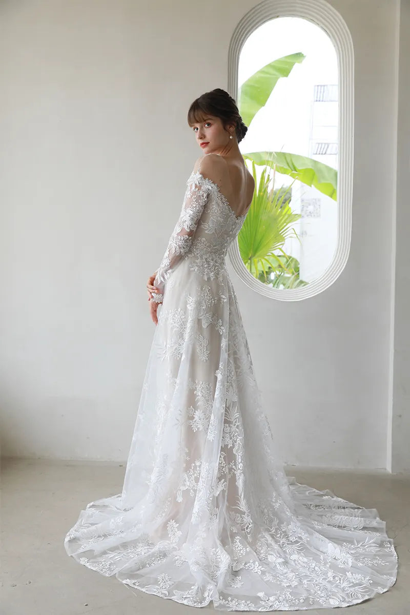 Robe de Mariée Manches Longues Dentelle Col Bateau
