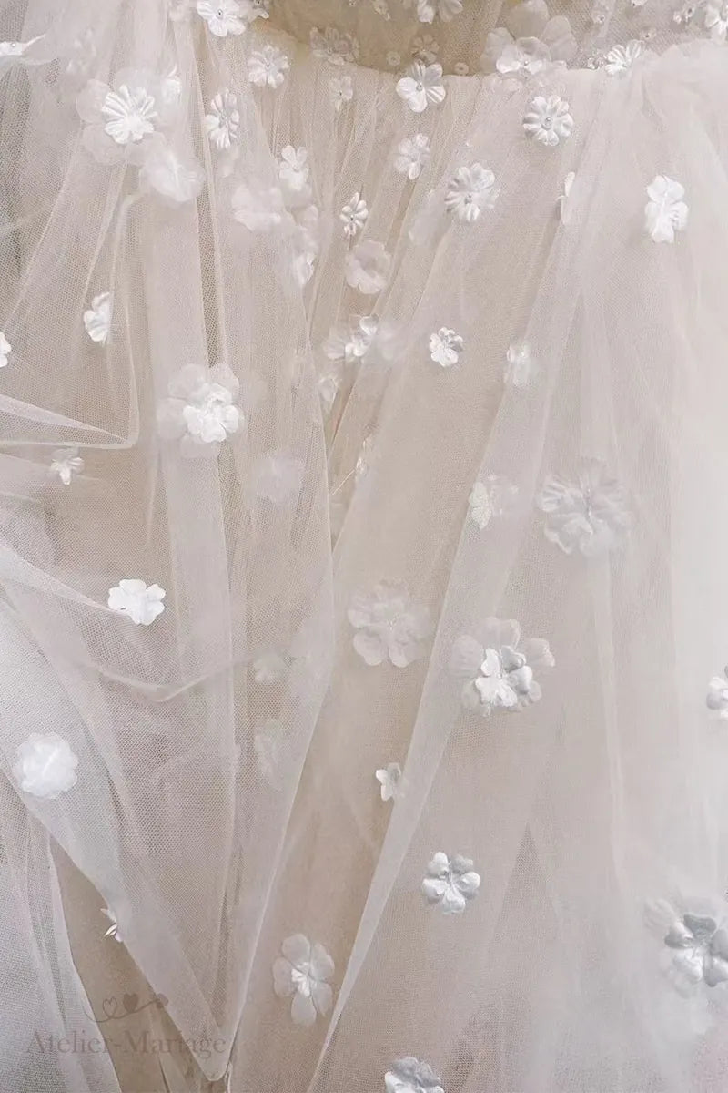 Détail du tissu de robe de mariée bohème champêtre chic bustier cœur