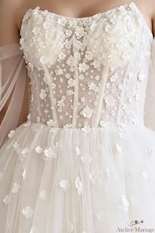 Buste en dentelle florale de la robe de mariée, col cœur Atelier-Mariage