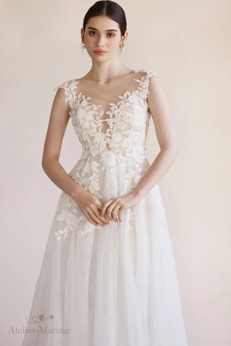 Robe de mariée bohème chic en dentelle perlée premium