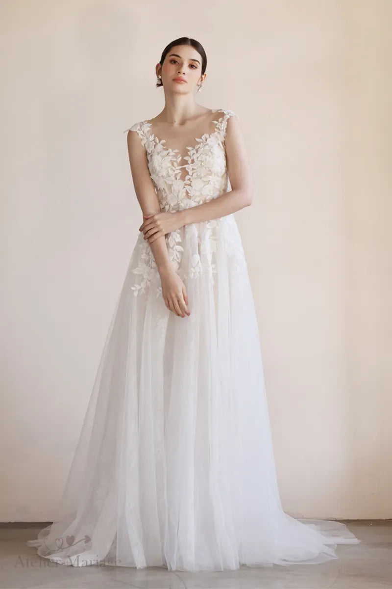 Robe de mariée bohème chic en dentelle perlée premium