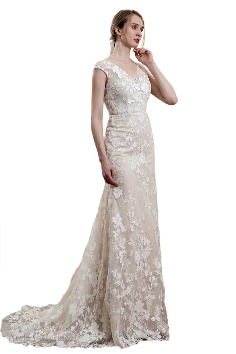 Taille cintrée de robe de mariée bohème vintage en dentelle dos nu