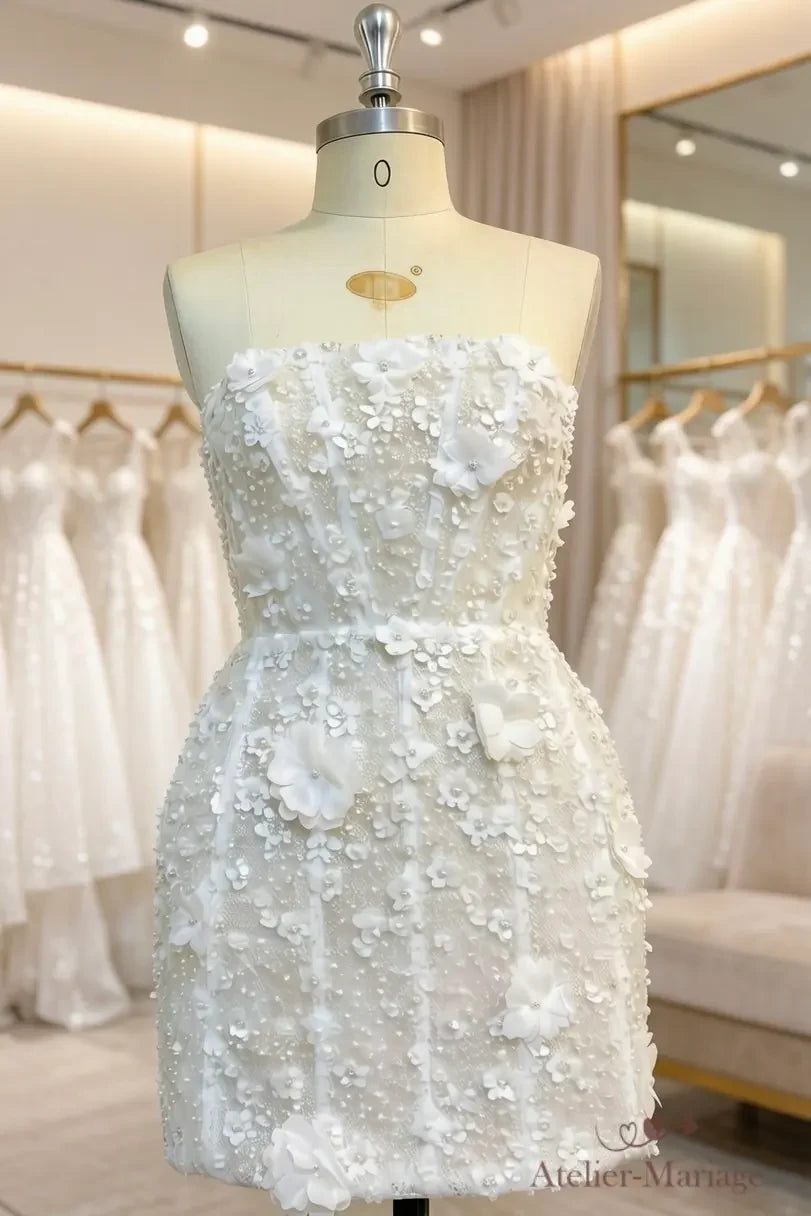 Robe de mariée courte Perles de Rosée sur mannequin dans notre atelier, vue de face
