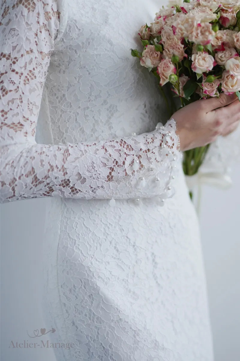 Mariée portant une robe orientale bohème vintage très belle