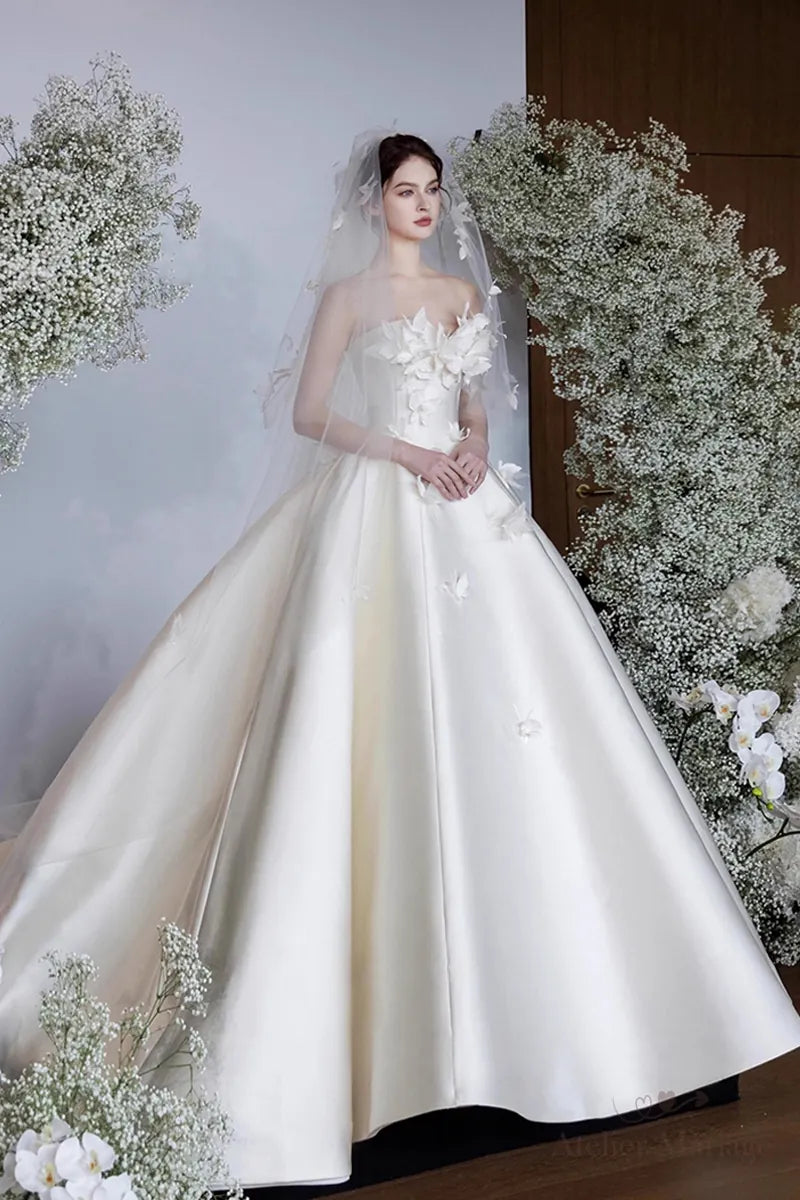 Robe Mariée Princesse Luxe Papillons Artisanaux - vue de dos