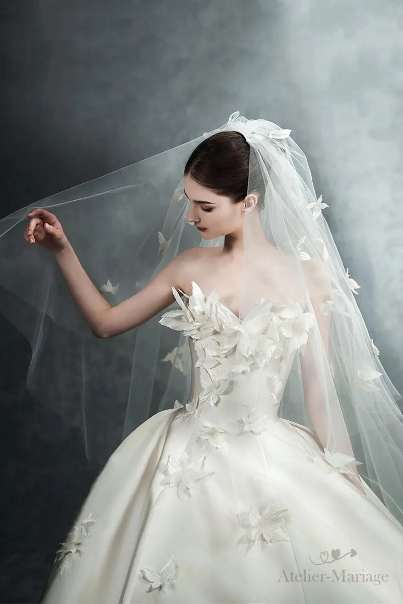 Robe Mariée Princesse Luxe Papillons Artisanaux - mariée rayonnante