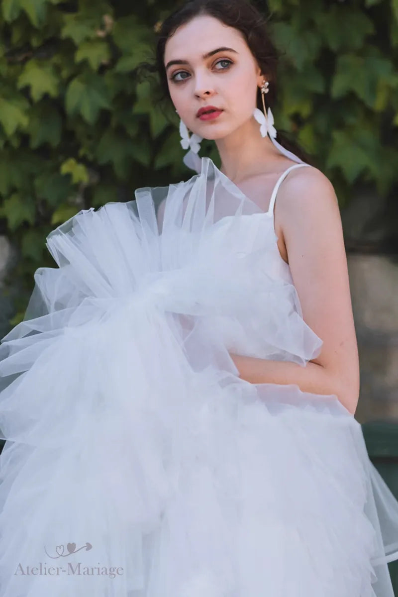Robe de mariée princesse en satin et tulle multicouches avec accessoires