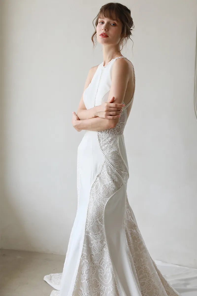 Robe de Mariée Satin et Dentelle Col Montant