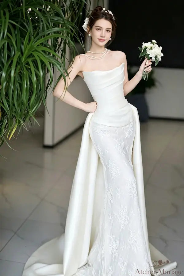 Robe de mariée sirène avec bustier corset et drapé en satin
