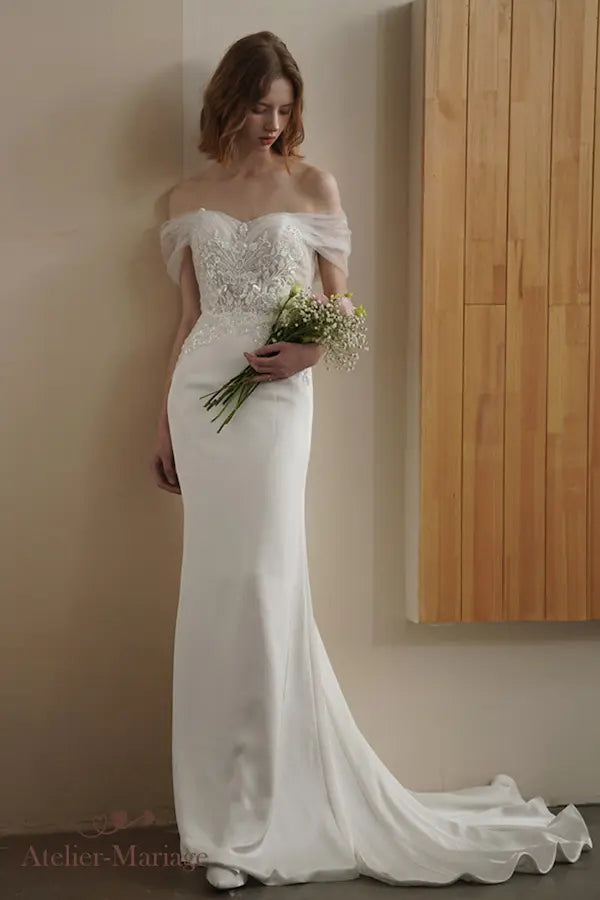 Robe de mariée sirène aux broderies perlées éclat de nacre