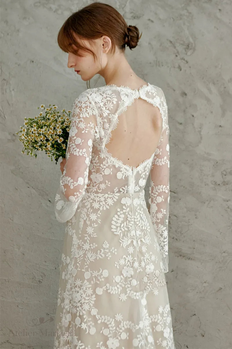 Dos de robe de mariée vintage bohème à manches longues et dos nu